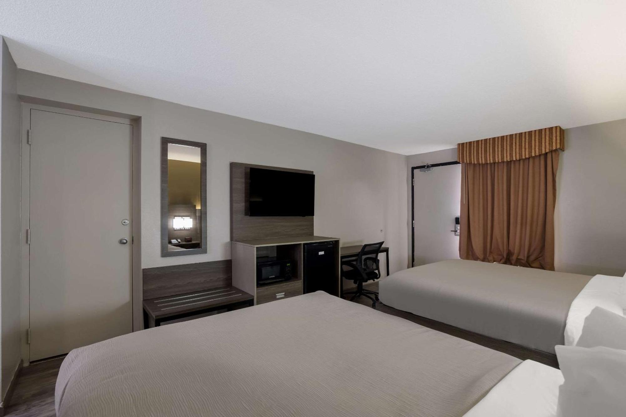 Quality Inn Fort Jackson Колумбия Екстериор снимка