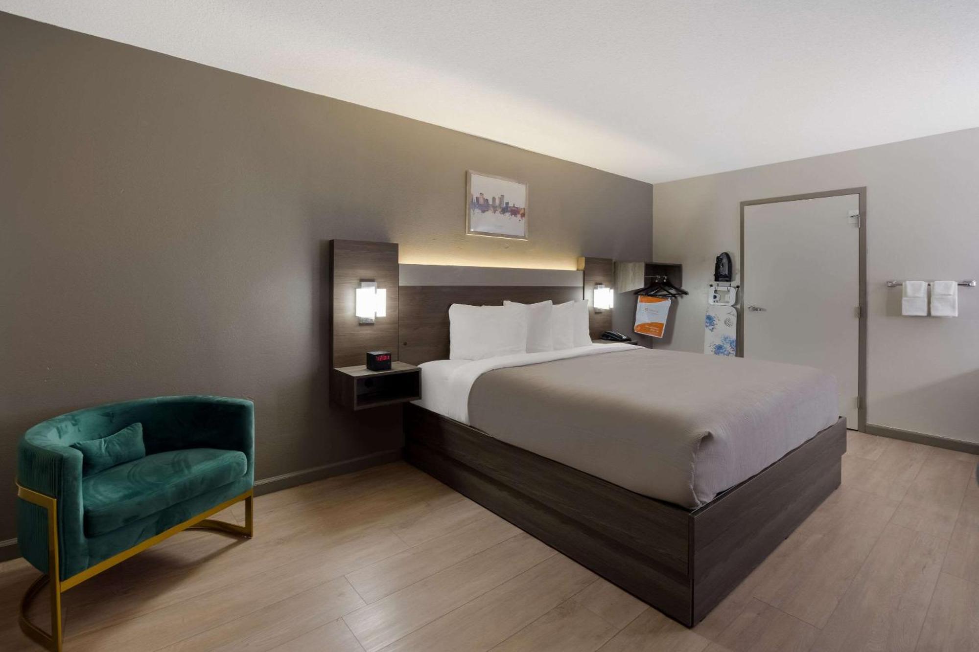 Quality Inn Fort Jackson Колумбия Екстериор снимка