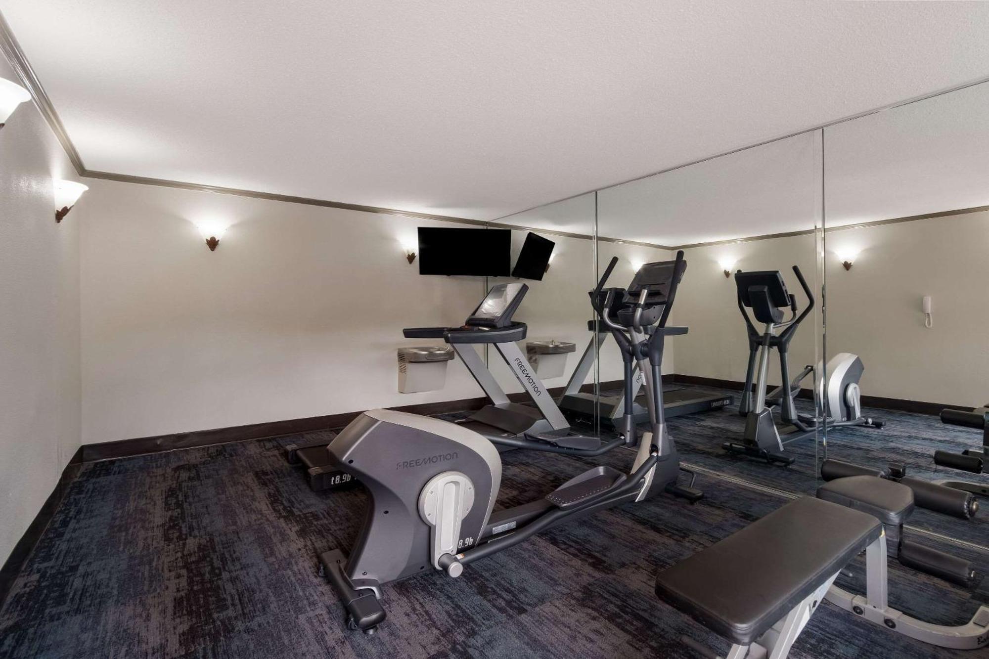 Quality Inn Fort Jackson Колумбия Екстериор снимка